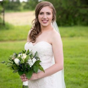 Meet your Posher, Alexis